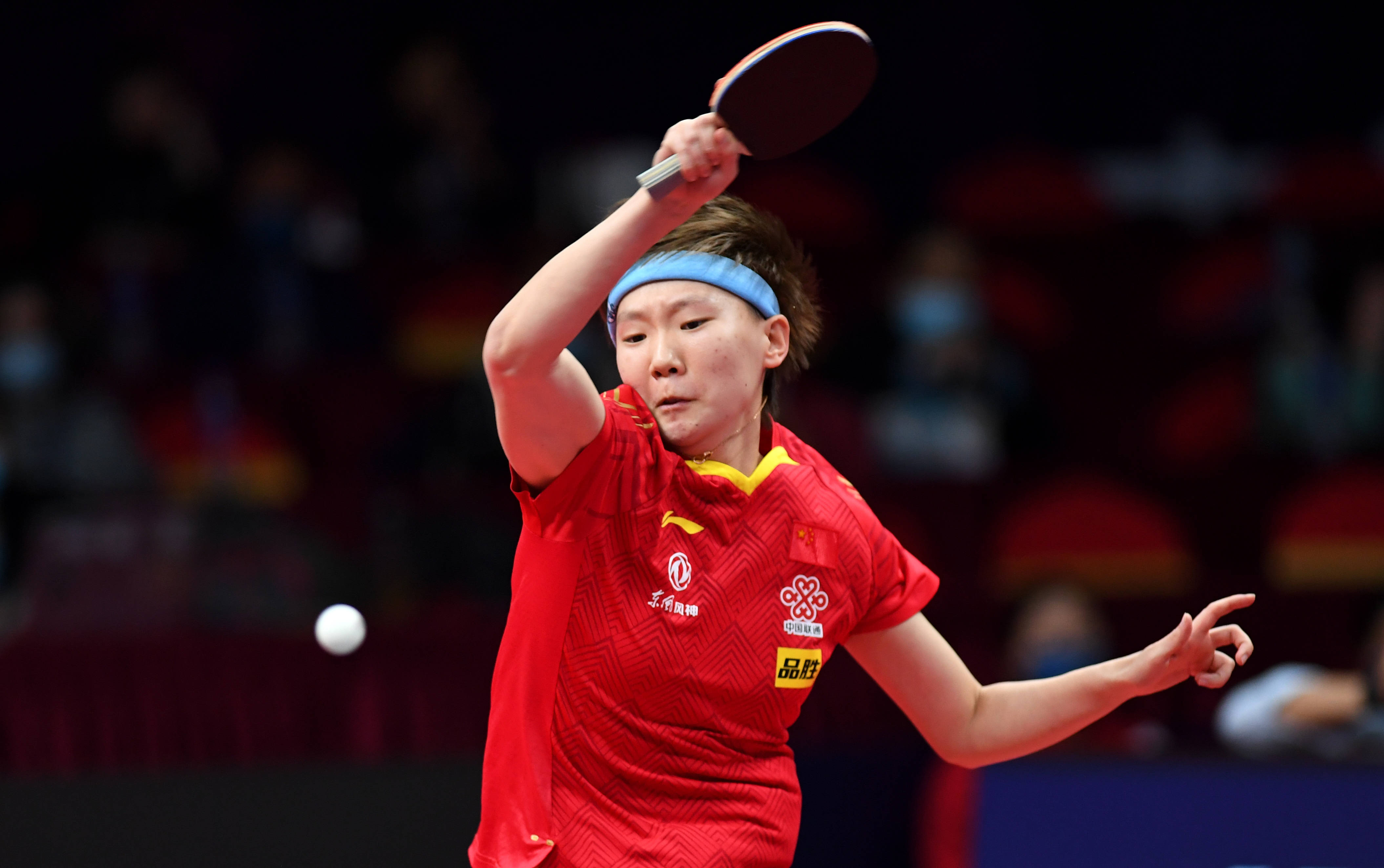 的拥抱和更 的拥抱和更